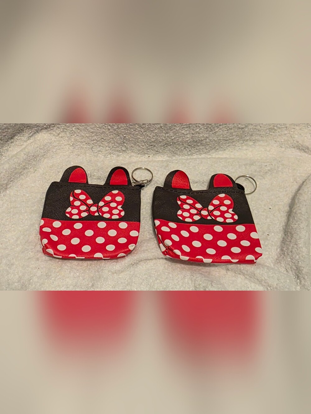 NWOT Minnie Mouse Themed 2 Coin Keychain Purses